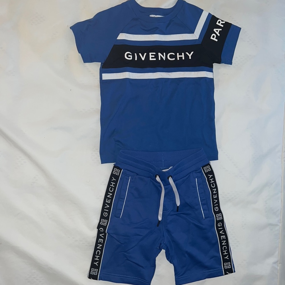 GIVENCHY kids logo matching set size 6